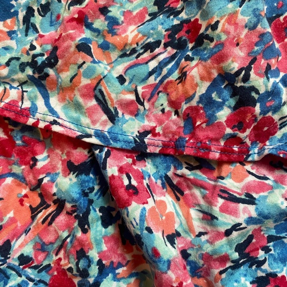 Abercrombie Kids Ruffle Off-the-Shoulder Crop Top in Blue Floral - Picture 5 of 9